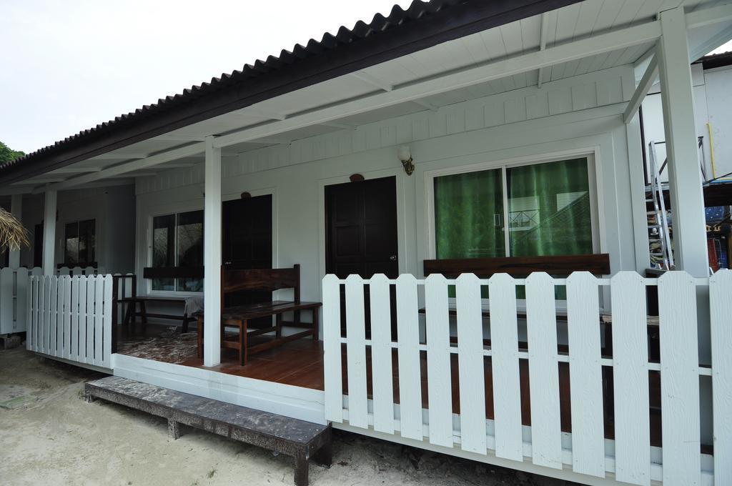 Phi Phi Twin Palms Bungalow Hotel Buitenkant foto