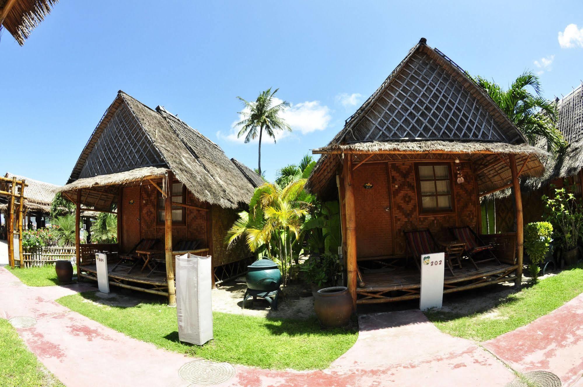 Phi Phi Twin Palms Bungalow Hotel Buitenkant foto