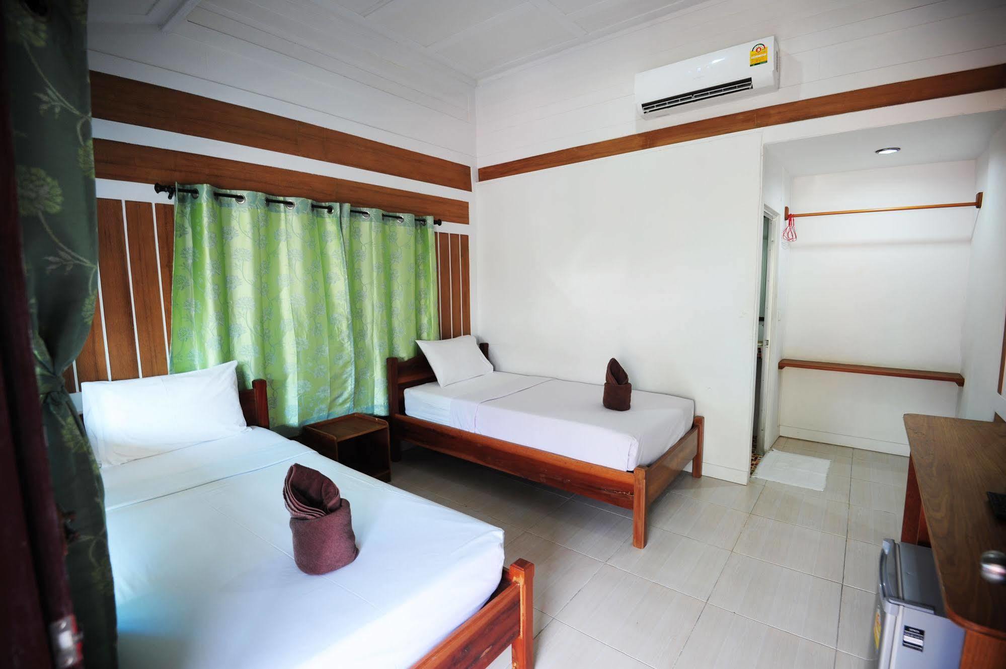 Phi Phi Twin Palms Bungalow Hotel Buitenkant foto